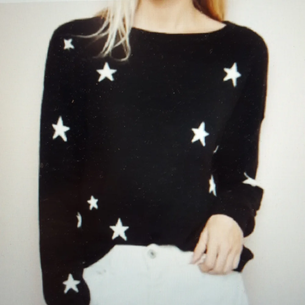 Brandy Melville Alanis Star Sweater, OS - Picture 4 of 9